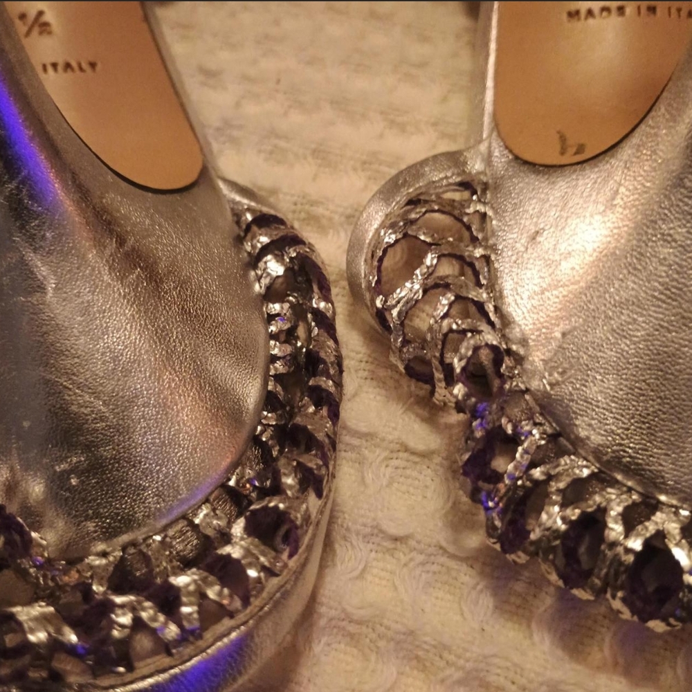 Bottega Veneta Silver and Purple Metallic Lace-Up Mesh Pumps - Picture 3 of 4